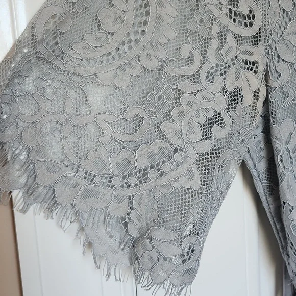 Blue Eyelash Lace Romper - Picture 2 of 3